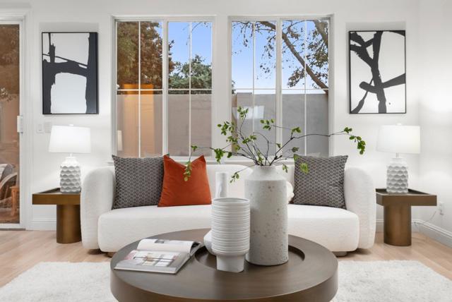 34298 Torrey Pine Lane, Union City CA: https://media.crmls.org/mediaz/9ff5f950-8fa9-4584-8113-0253238c6f07.jpg