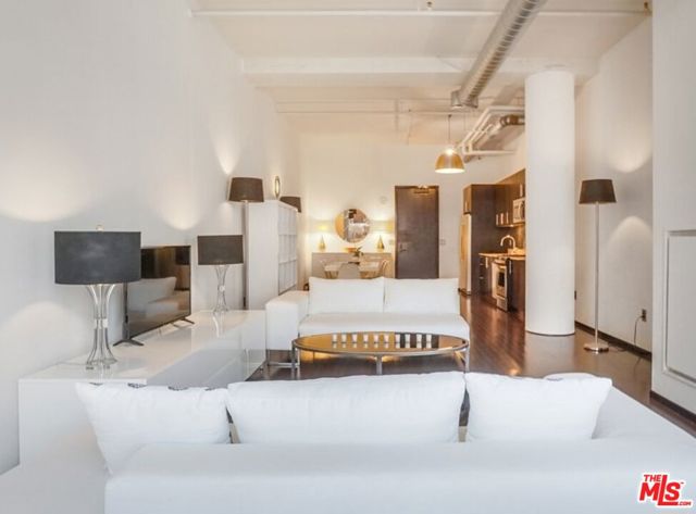 1645 N Vine Street, Los Angeles CA: https://media.crmls.org/mediaz/9ff6c1d6-b2e8-41b5-b57e-6f6890303964.jpg
