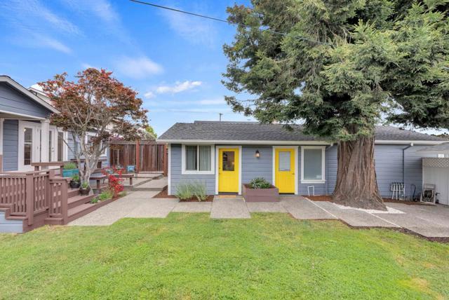 1054 Jenevein Avenue, San Bruno CA: https://media.crmls.org/mediaz/9ff6f0aa-0fda-4e65-8fe5-fe1352de805a.jpg