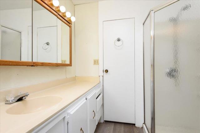 52 Oceanview Avenue, Half Moon Bay CA: https://media.crmls.org/mediaz/9ff71262-8561-4a4b-91ca-1a0601c1ac84.jpg