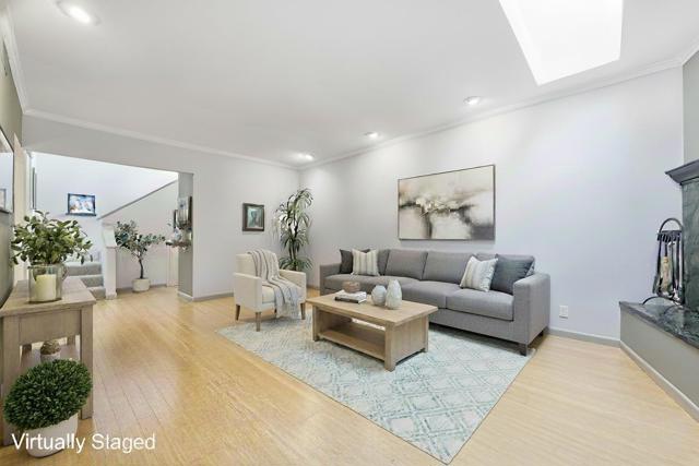 1962 Menalto, Menlo Park CA: https://media.crmls.org/mediaz/9ff72497-015b-4b5e-a192-d424e5b5b046.jpg