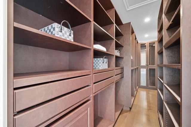 625 W Santa Inez Avenue, Hillsborough CA: https://media.crmls.org/mediaz/9ff73734-c5af-410b-b8a1-99726988c68a.jpg