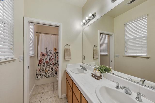 Image 29 of 43 For 3109 Vista Lane