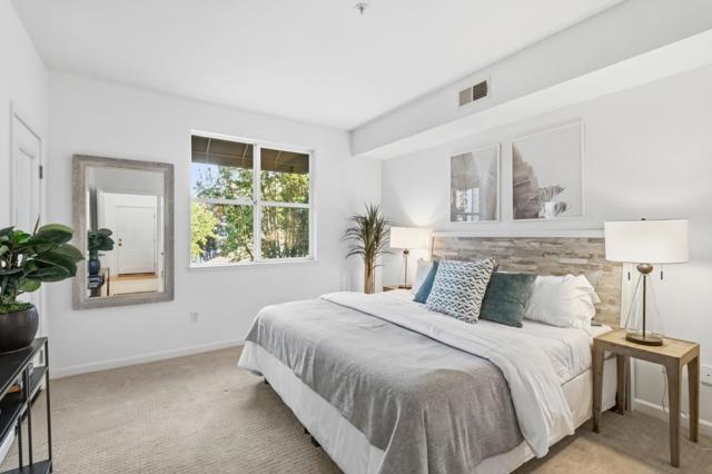 1982 W Bayshore Road, East Palo Alto CA: https://media.crmls.org/mediaz/9ff77b81-c113-4f6e-976d-a3977d4dce12.jpg