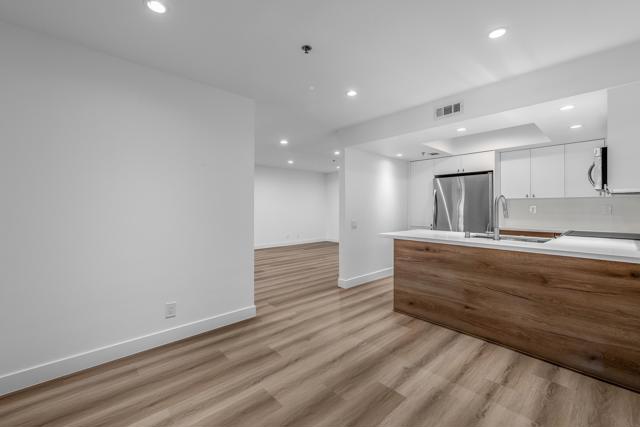500 E Amado Road #212, Palm Springs, CA 92262