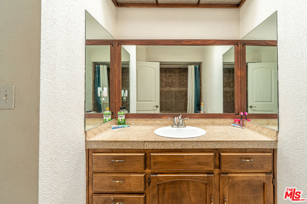 MLS #25619757 image #19