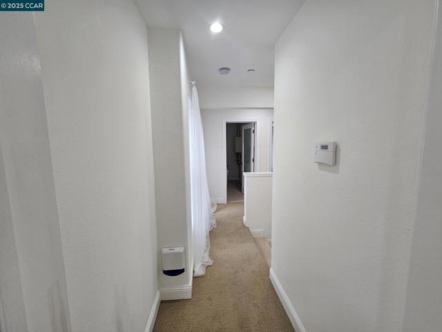 2785 Butters Dr, Oakland CA: https://media.crmls.org/mediaz/9ffc2b40-a716-4e36-8c87-6941f6109cb9.jpg