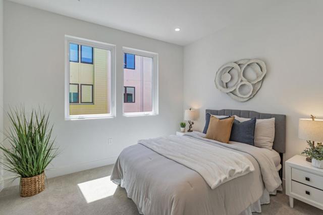 1131 Esther Court, Palo Alto CA: https://media.crmls.org/mediaz/9ffd09f1-617e-45e2-932d-32b8677d7b2c.jpg