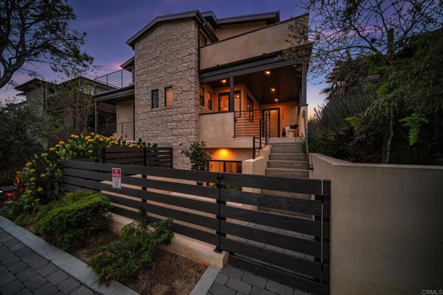 Detail Gallery Image 35 of 36 For 2172 Glasgow Ave, Cardiff By The Sea,  CA 92007 - 3 Beds | 3/1 Baths