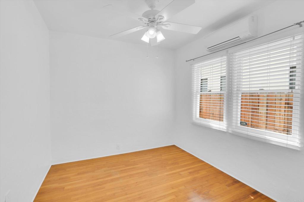 4444 42nd Street - photo 12