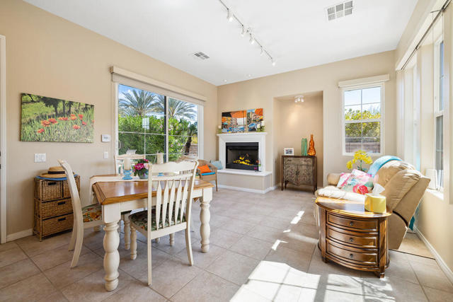 14 Via Santo Tomas Drive, Rancho Mirage CA: https://media.crmls.org/mediaz/9ffe0263-411e-4ab4-a96e-237239e3b9f8.jpg