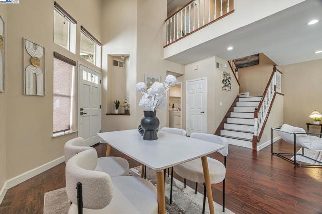 5406 Ontario Cmn, Fremont CA: https://media.crmls.org/mediaz/9ffe4f70-88fd-47da-9cbe-cff3b6c4a533.jpg