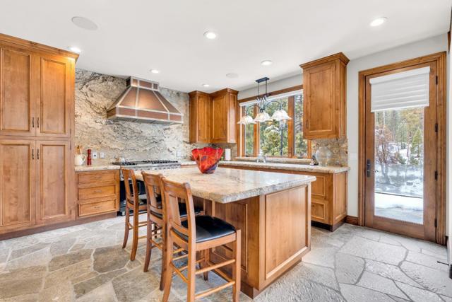 7899 Forest Drive,  CA: https://media.crmls.org/mediaz/9ffe6912-64d5-44a1-911a-7b9c6cdca890.jpg