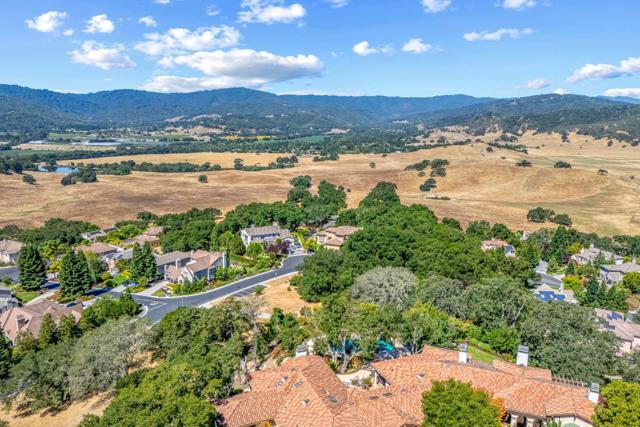 2393 Banyan Street, Gilroy CA: https://media.crmls.org/mediaz/9fff3ca3-a51d-4fb4-90fa-dcc024dfbda4.jpg