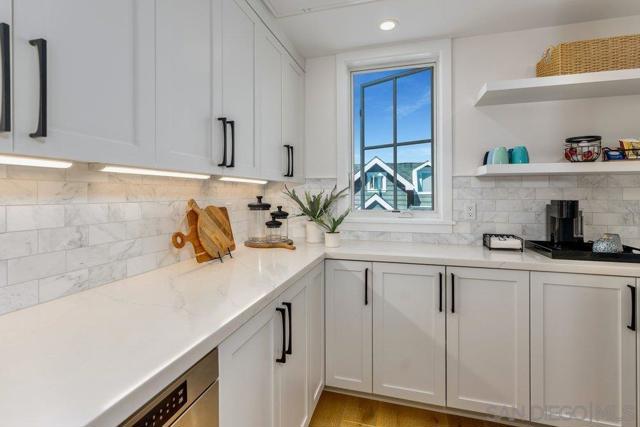 Image 18 of 75 For 478 Orange Ave