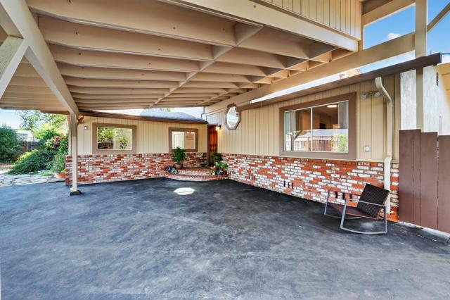 2529 Orchard Street, Soquel CA: https://media.crmls.org/mediaz/9fffb82e-28aa-4ef4-b993-990db6144d5f.jpg