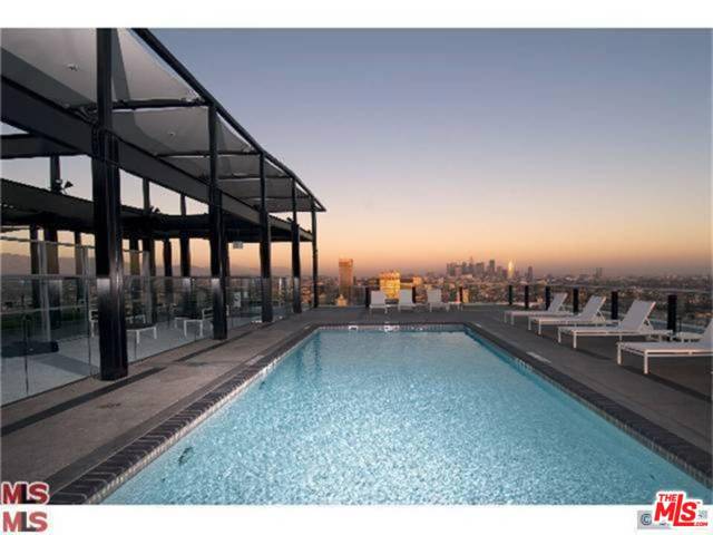 3810 WILSHIRE Boulevard, Los Angeles, California 90010, 2 Bedrooms Bedrooms, ,2 BathroomsBathrooms,Condominium,For Sale,WILSHIRE,21690208