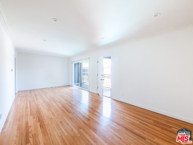 3375 Manning Avenue 17 Los Angeles, California Welcome to Cheviot Hills! Palms and Culver City adjacent! An updated, light and bright top floor 2BD / 1BA apartment is calling your name. Hear its siren song.Located on a quiet street off of Palms Blvd, right next to multi-million dollar homes on one side, and EASY transportation access on the other (walk to the Metro and hop on the 10 fwy in seconds!), with remodeled kitchen with granite countertops in combination with refinished hardwood flooring make this a diamond in the rough. Don't be fooled by the age of the building, this unit more than pulls its weight in modern finishes. It even has double-paned windows. They slide right open! No more struggling to get your window open!On-site laundry, 1 parking spot included. what more could you ask for? Oh, location you say? It's got that in spades! Only a 5 minute walk the Palms stop on the Metro Expo Line, and if you go by car, 3 minutes to downtown Culver. It's also convenient to access the 405 AND the 10 freeways, making it a very cent