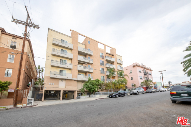980 S Oxford Ave #106, Los Angeles, CA 90006