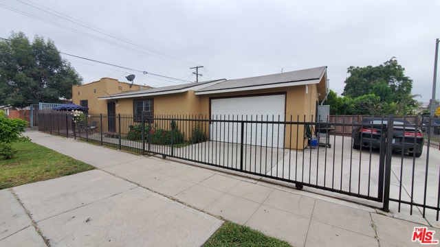 6609 S Budlong Ave, Los Angeles, CA 90044