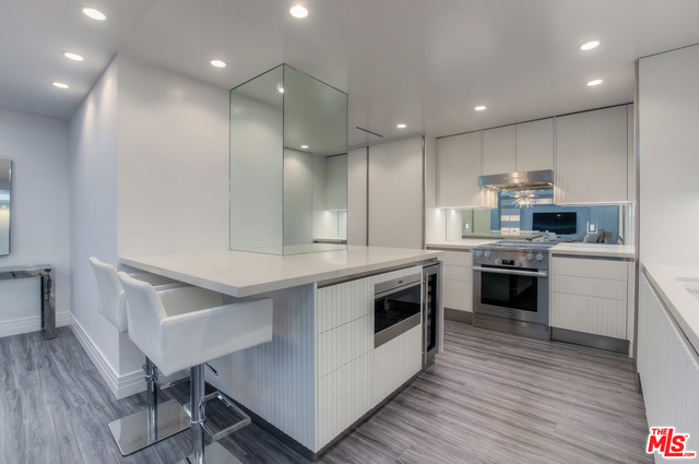 Kitchen with breakfast Bar.