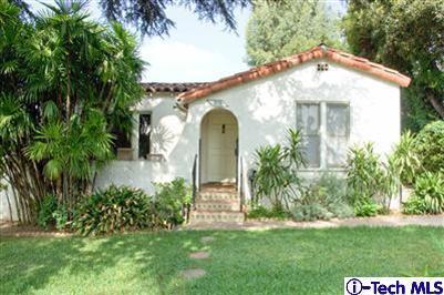 2131 N Madison Avenue Altadena, California This enchanting Spanish style home with a charming front porch is secluded at the end of a quiet street. Tranquil gardens and peaceful surroundings make this your own private retreat. A spacious floor plan includes two bedrooms, a formal living room with Batchelder fireplace, a formal dining room, beautifully remodeled kitchen with stylish cabinetry and stainless steel counter tops. Additional features include gleaming hardwood floors, central air-conditioning and a one-car detached garage; refrigerator, stove, washer/dryer are included in lease. Pet friendly however additional deposit is required.
