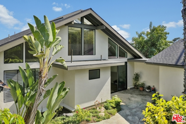 730 Lark Court, Los Angeles, CA 90065