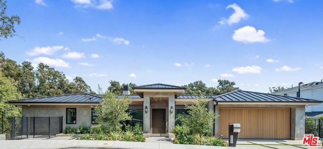Photo of 724 Hampden Place, Pacific Palisades, CA 90272