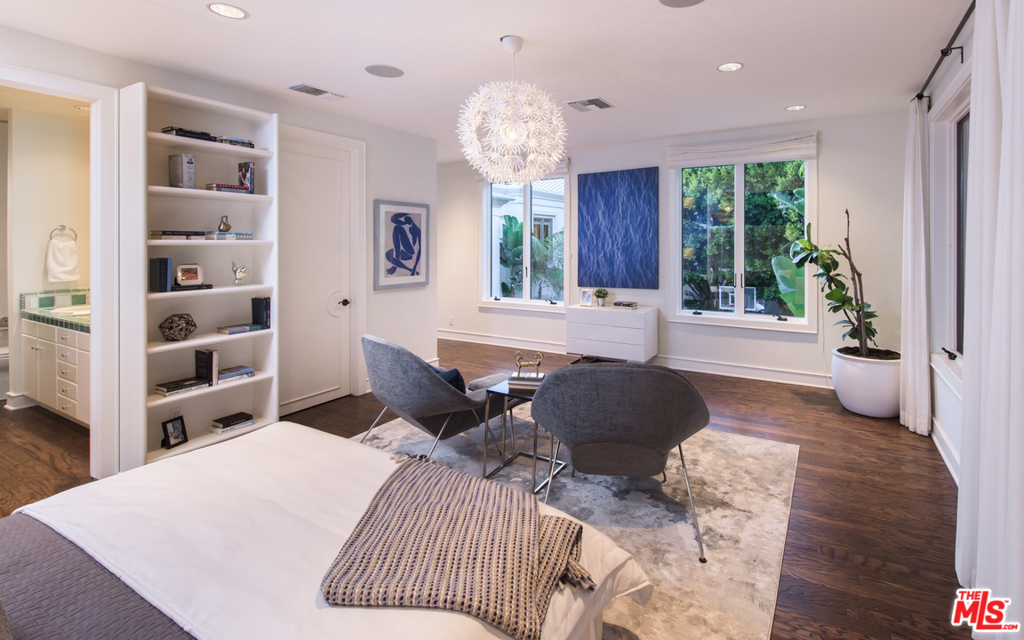 12000 CREST Court