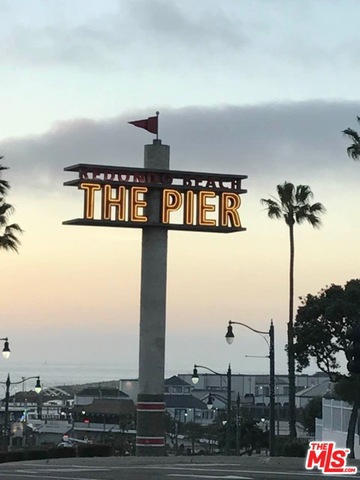 575 ESPLANADE, Redondo Beach, California 90277, 2 Bedrooms Bedrooms, ,2 BathroomsBathrooms,Residential,Sold,ESPLANADE,17203212