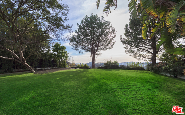 12000 CREST Court