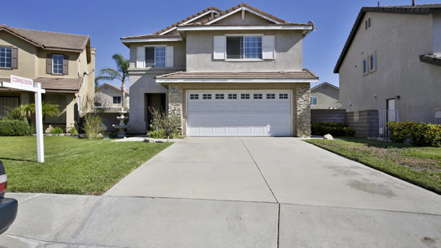 5369 Huntmaster Ln, Fontana, CA 92336