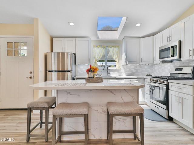 006_Recently Remodeled Kitchen