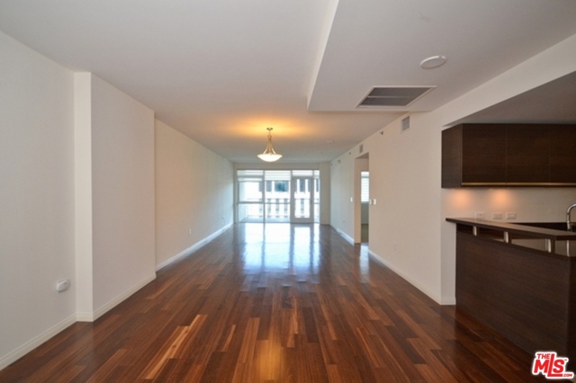 3785 WILSHIRE Boulevard, Los Angeles, California 90010, 2 Bedrooms Bedrooms, ,2 BathroomsBathrooms,Condominium,For Sale,WILSHIRE,21701768