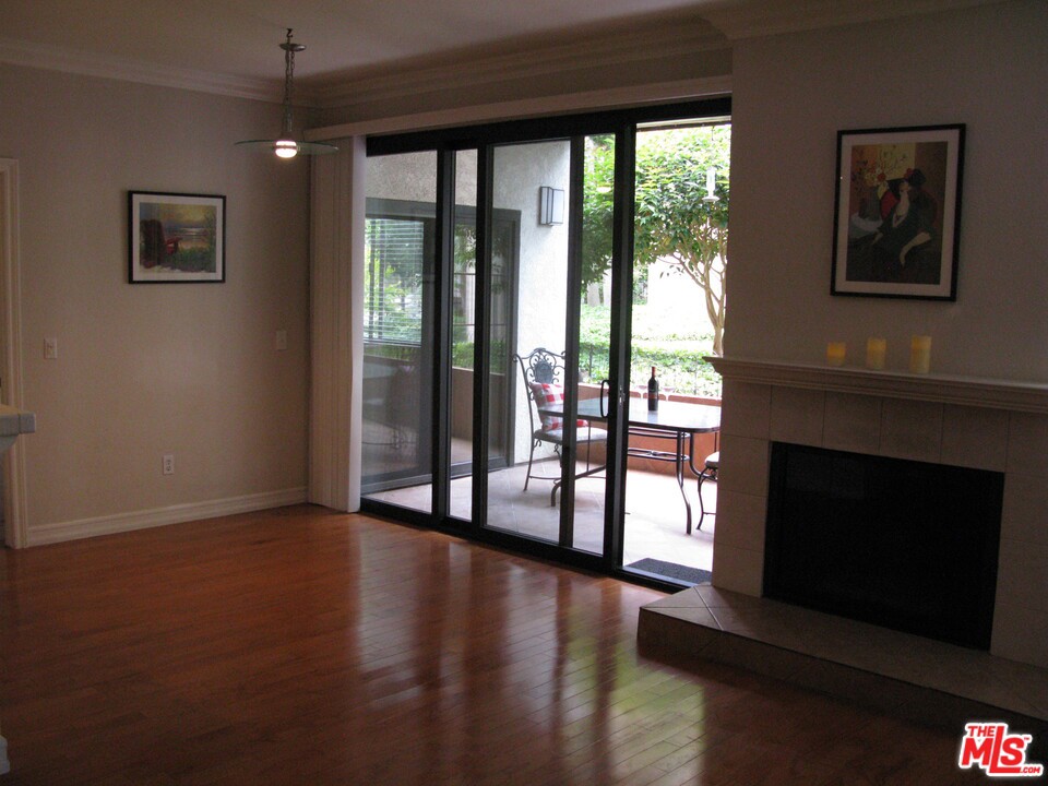 8707 Falmouth Avenue 126, Playa del Rey, CA 90293