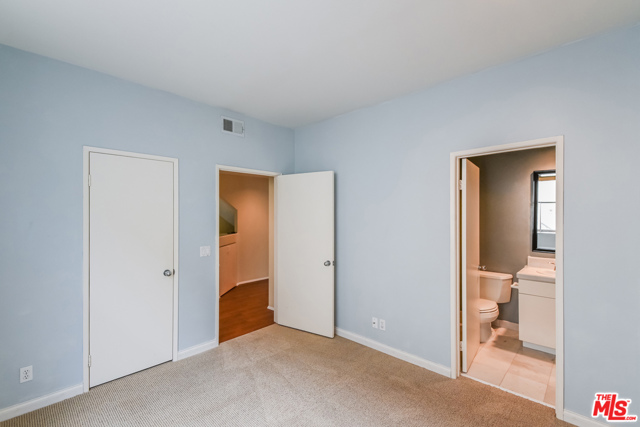 1461 Manhattan Beach Boulevard, Manhattan Beach, California 90266, 2 Bedrooms Bedrooms, ,2 BathroomsBathrooms,Residential,Sold,Manhattan Beach,21754964