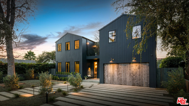 Photo of 4545 Lemp Avenue, Studio City, CA 91602