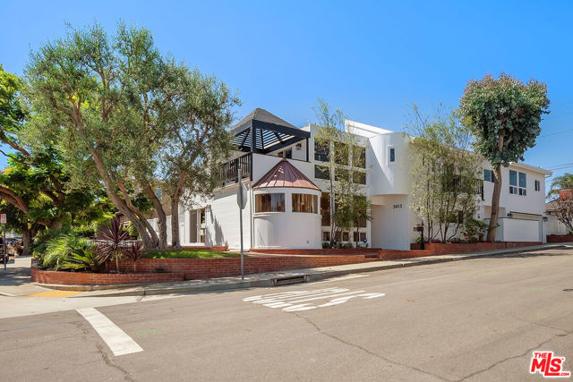 3013 Poinsettia Avenue, Manhattan Beach, California 90266, 5 Bedrooms Bedrooms, ,4 BathroomsBathrooms,Residential,Sold,Poinsettia,21778100