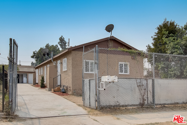 560 W 88Th St, Los Angeles, CA 90044