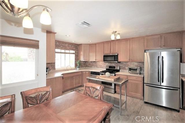 241 E Virginia Way