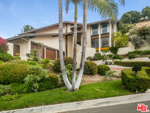 2827 VIA VICTORIA, Palos Verdes Estates, California 90274, 4 Bedrooms Bedrooms, ,3 BathroomsBathrooms,Residential,Sold,VIA VICTORIA,17293332