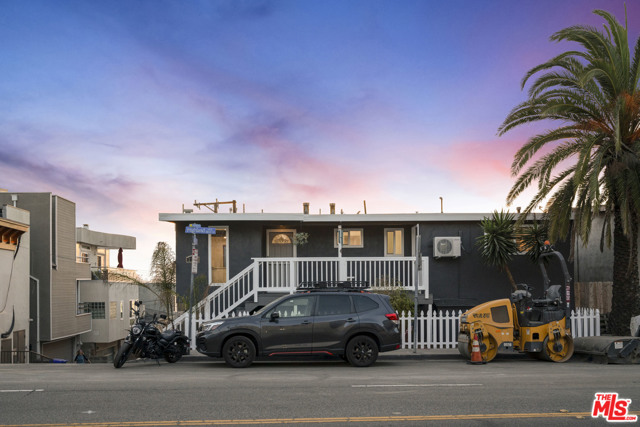 233 38Th Place, Manhattan Beach, California 90266, ,Residential Income,Sold,38Th,21757468