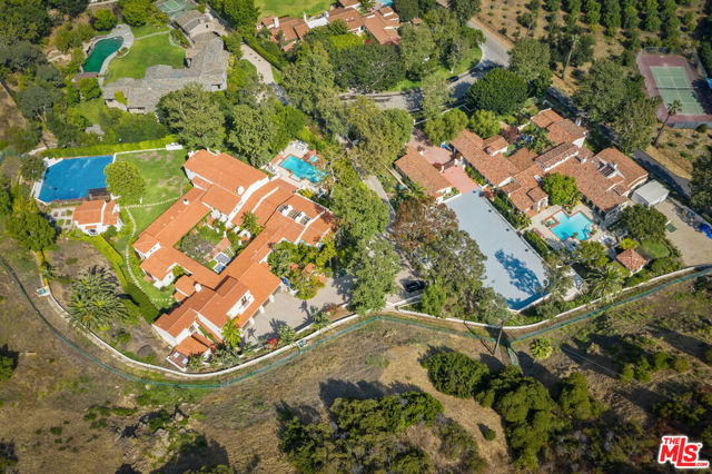 3201 Retreat Court