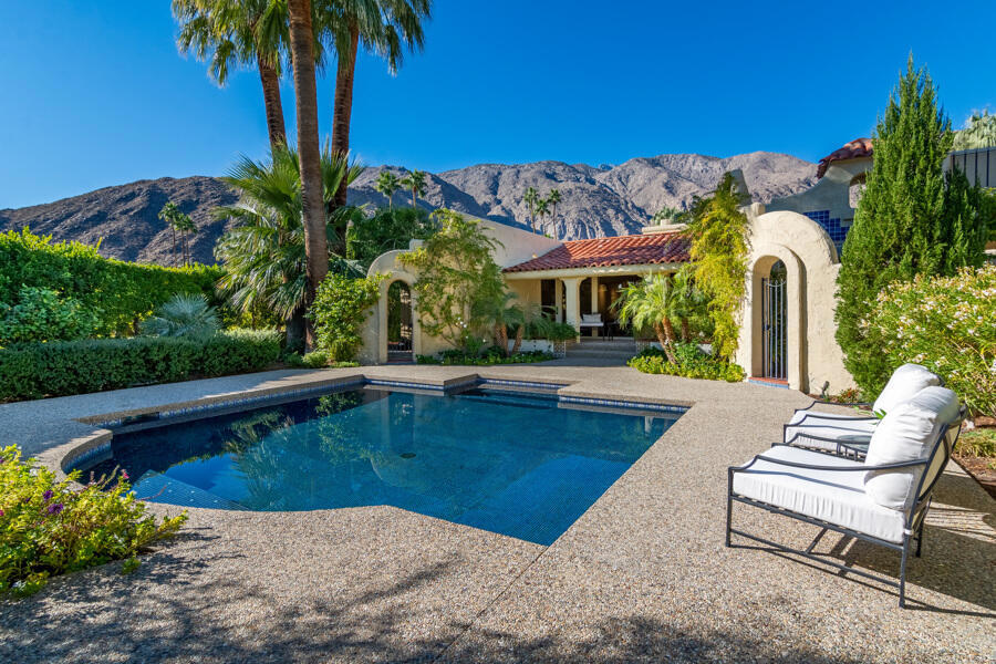 811 N Mission Road