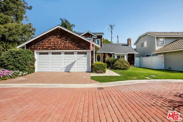 2266 Heritage Dr, Costa Mesa, CA 92627