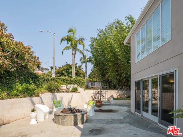 2554 Ardmore Avenue, Hermosa Beach, California 90254, 3 Bedrooms Bedrooms, ,3 BathroomsBathrooms,Residential,Sold,Ardmore,21776488