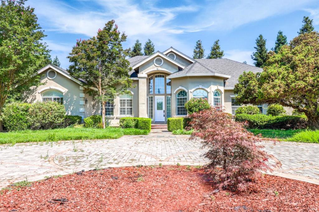 11485 Carls Court
