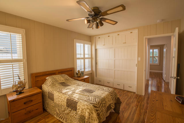 2101 Chestnut Avenue-24