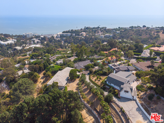 Image 3 for 557 Catalonia Ave, Pacific Palisades, CA 90272