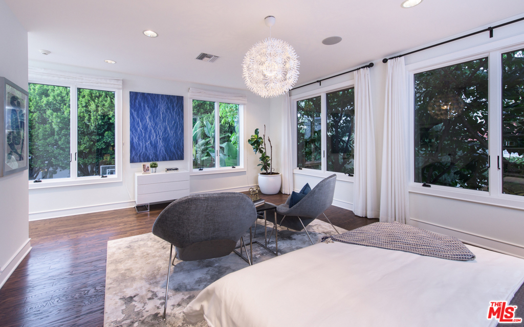 12000 CREST Court